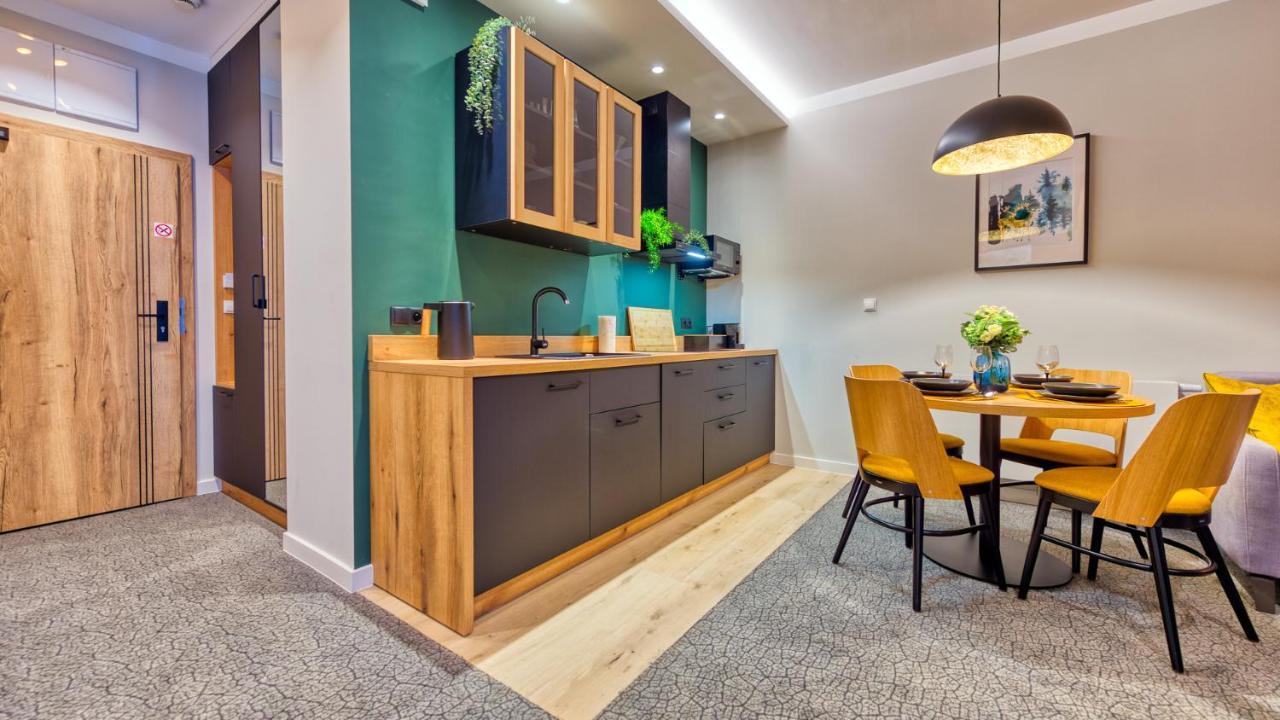 Apartamenty Vip Centrum - Wczasowa 17 By Royal Aparts Świeradów-Zdrój Kültér fotó