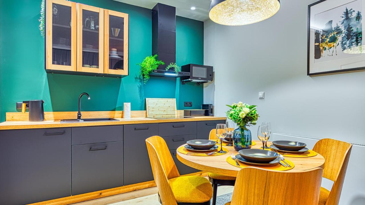 Apartamenty Vip Centrum - Wczasowa 17 By Royal Aparts Świeradów-Zdrój Kültér fotó